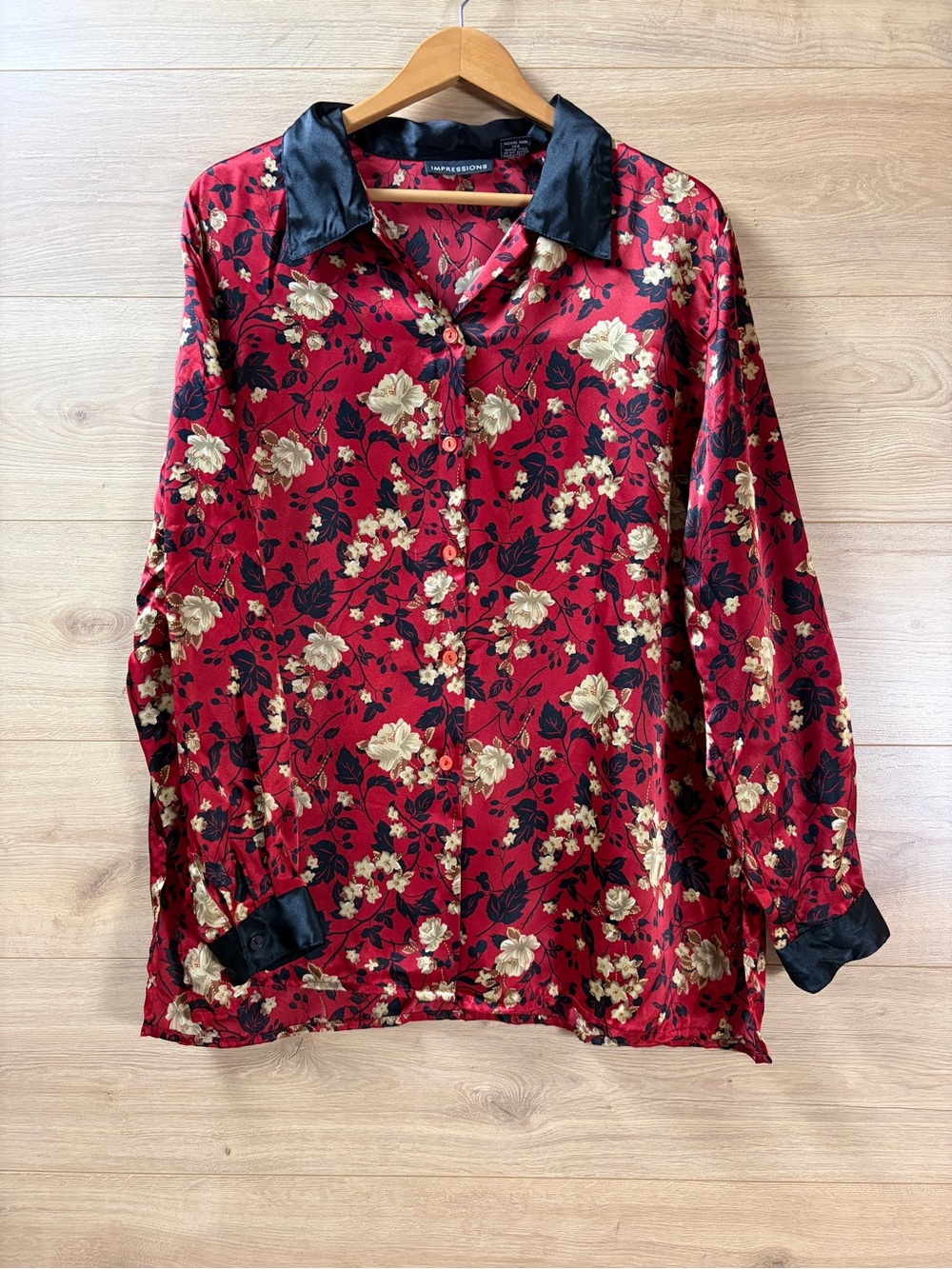 Vintage-Inspired Red Floral Button-Up Blouse XL